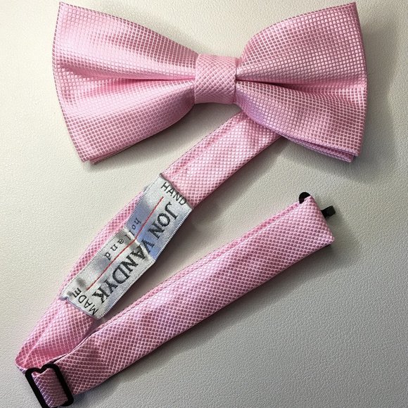 JON VANDYK HOLLAND Vintage Vibe Semi-Butterfly Bow Tie ▶◀ 𝔹ℝ𝔸ℕ𝔻 ℕ𝔼𝕎! - Picture 1 of 8